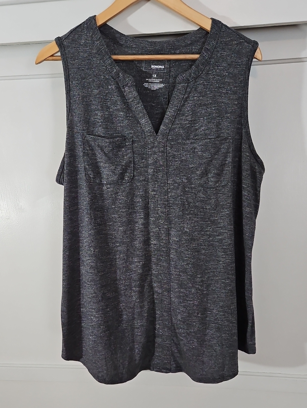 Sonoma Sleeveless V-Neck Heather Gray Top